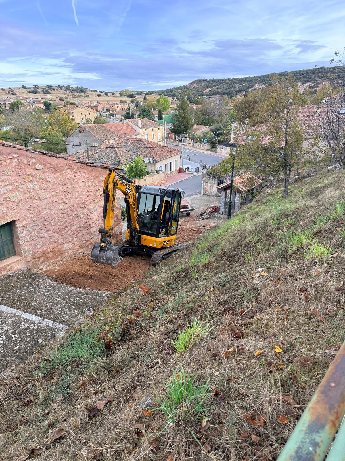 Construcción de pileta en proceso